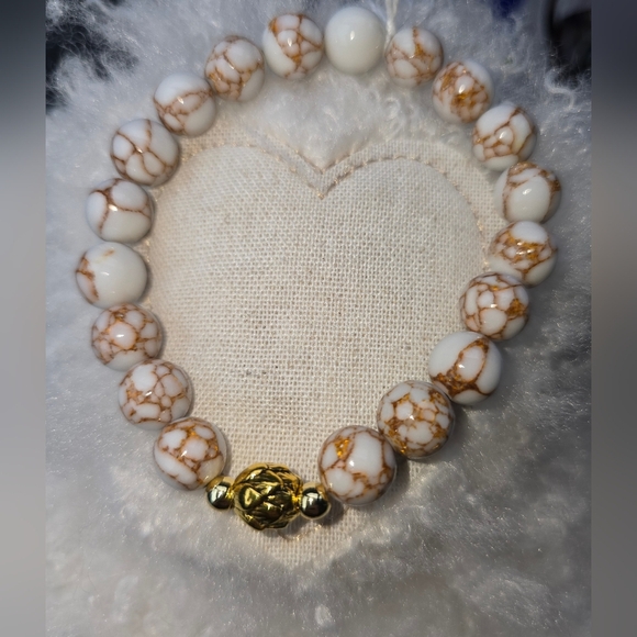 10mm Gold And White Howlite Bracet - Picture 11 of 12